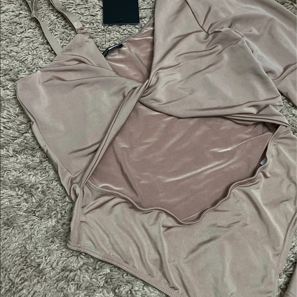 Nude Cut Out Bodysuit - Picture 7 of 12